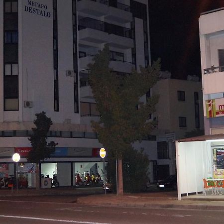 Destalo Court Larnaca Apartment Lárnaca Exterior foto
